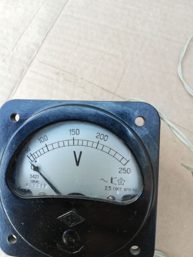 Вольтметр Э421 250В головка измерительная тестер для дома