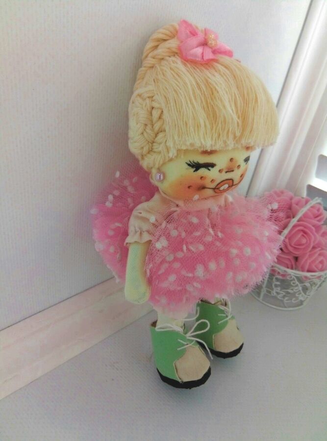 Кукла интерьерная Крошка в розовом