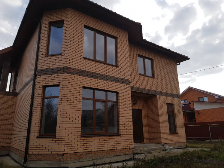 Продаж нового сучасного будинку у Вінниці