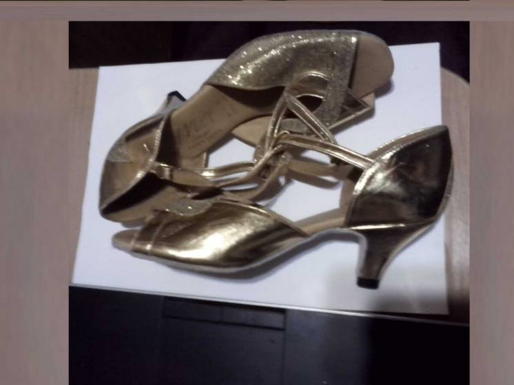Туфли для бальных танцев размер 36 золотистые