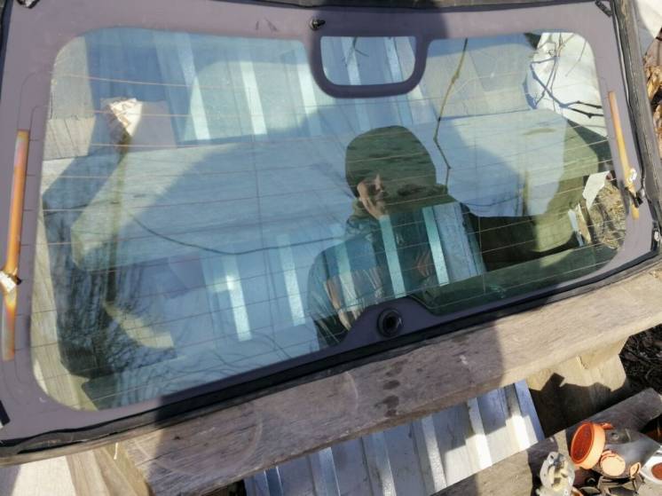 стекло в ляду  двери для Honda CR-V 2007-2012
