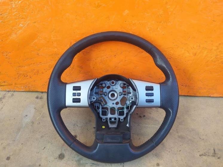 Руль с кнопкамиMulti Nissan Pathfinder (R51) Navara