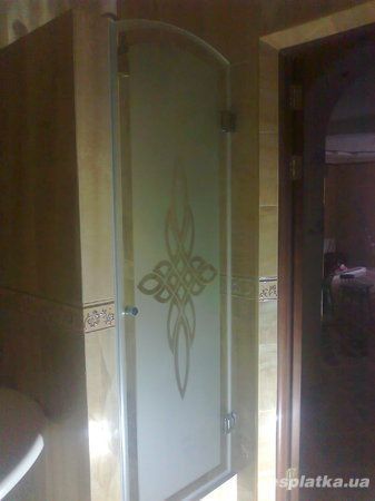 Душевые двери с пескоструйным рисунком