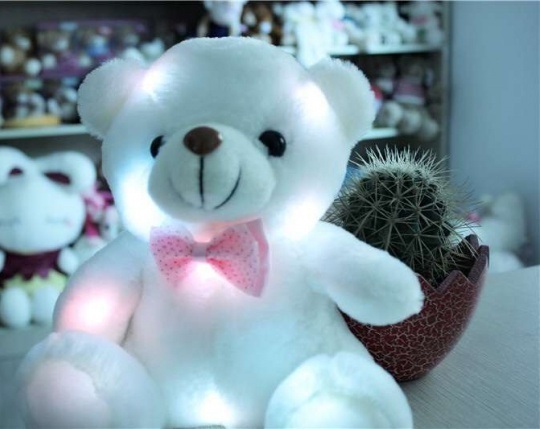 Плюшевый светящийся мишка- отличный подарок на день Валентина
