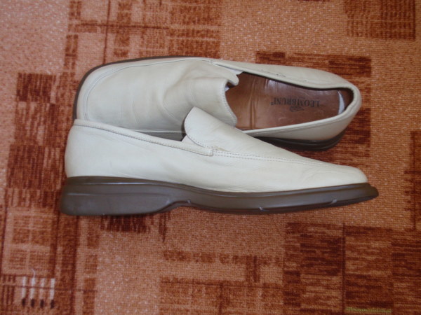 Продам мужские кожаные туфли Leombruni