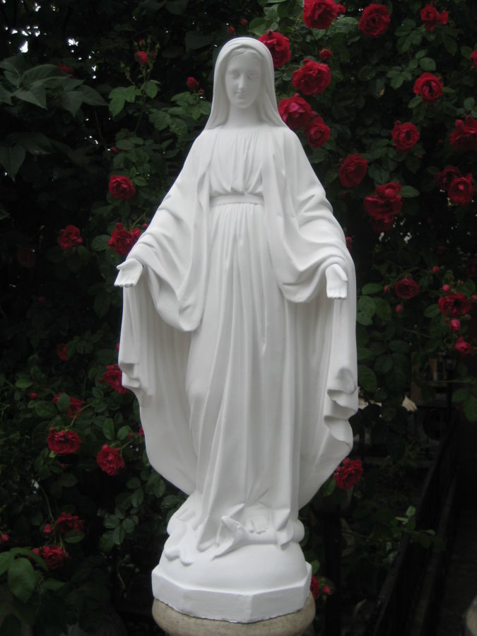 Скульптура Богородицы ( Девы Марии , Божьей матери )