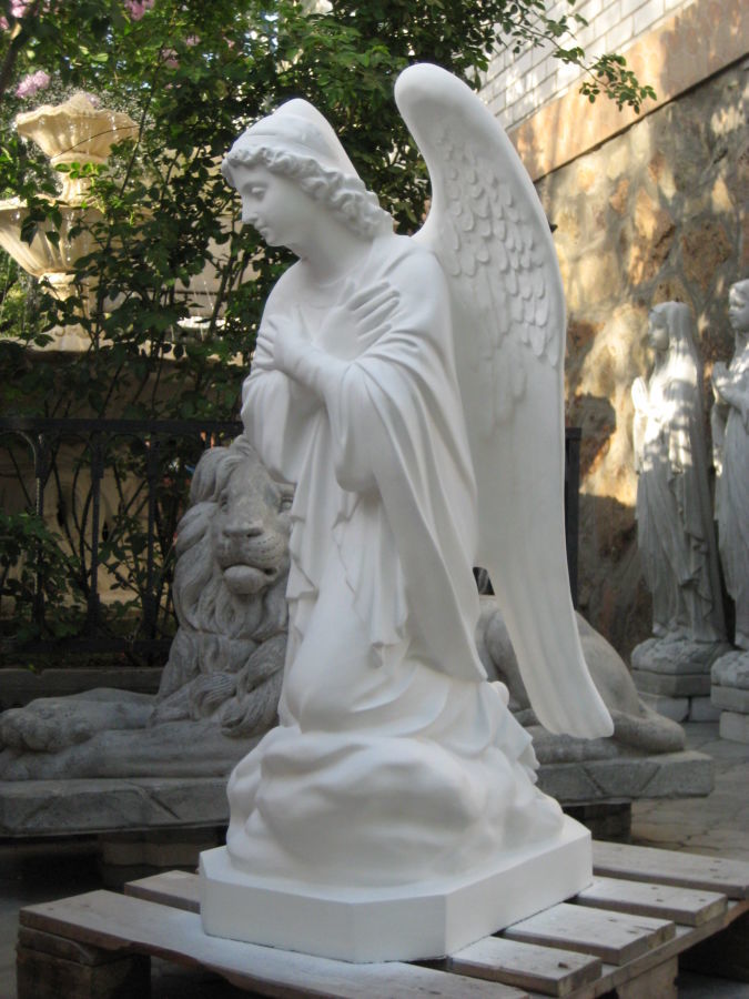 Скульптура ангела, ангел на памятник