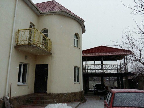 Продам дом на Салтовке новой постройки 5 лет