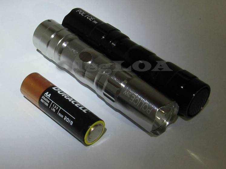Светодиодный (LED) фонарь компактный на 1 батарейку или акк. (АА,R6)