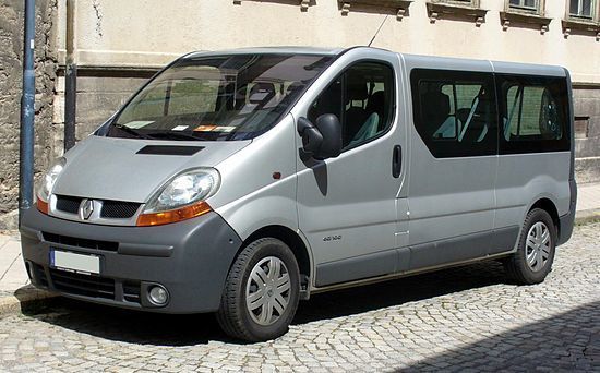Renault Trafic II 2001-2006гг по запчастям