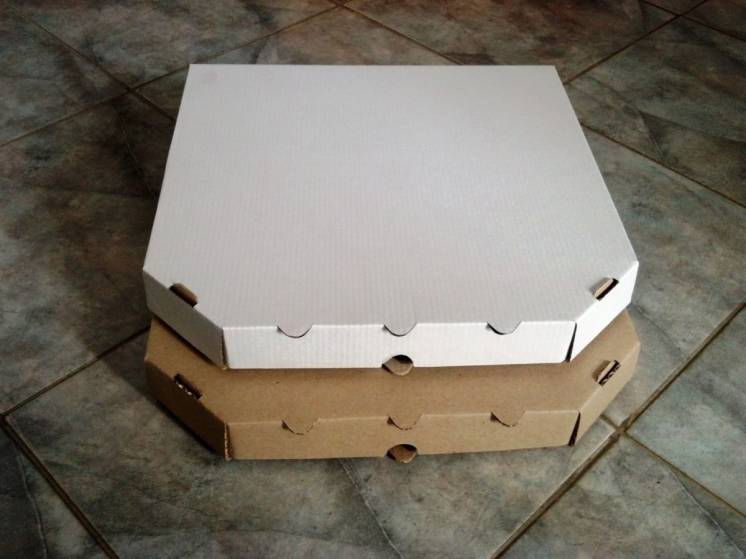 Коробка для пиццы 330х330х40 белая