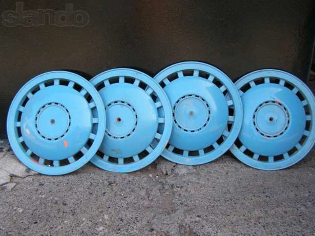 Колпаки на диски колес  ВАЗ 2101-011