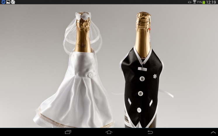Для свадьбы: декор для шампанского