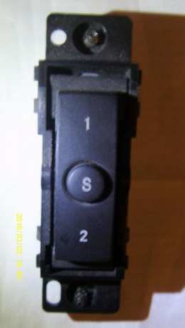 Кнопка памяти Chrysler 300 C оригинал б/у