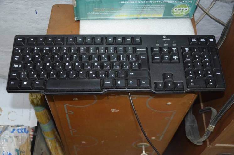 Клавиатура Logitech Keyboard Classic K100 RUS