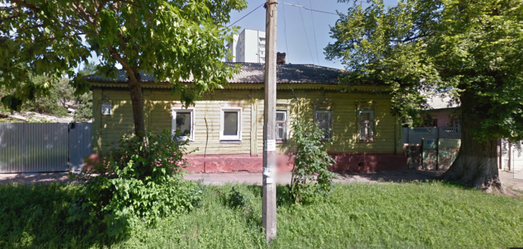 Часть дома с участком в центре Чернигова можно под коммерцию