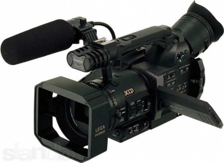 Профессиональная видеокамера Panasonic AG-DVX100BE + Подарок !