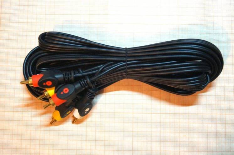 Аудиошнур кабель 3 RCA на 3 RCA (тюльпан), 5 метров, усиленный