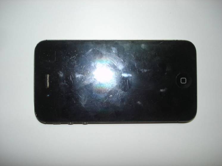 iPhone 4 на запчасти или ремонт, не работает тач-скрин