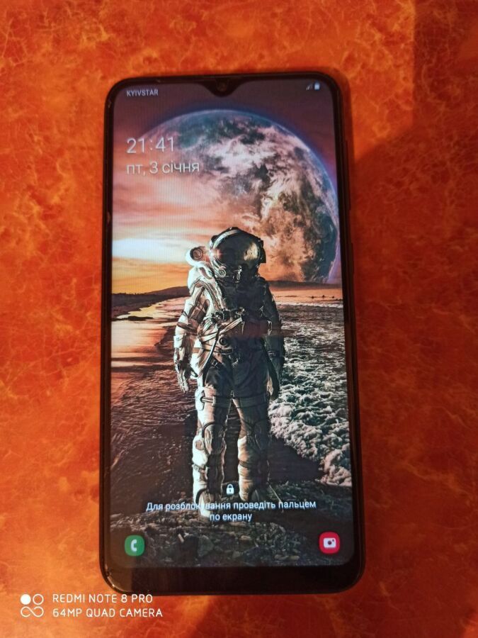 Продам Samsung Galaxy a10 2019