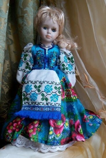 Кукла коллекционная в народном украинском национальном костюме