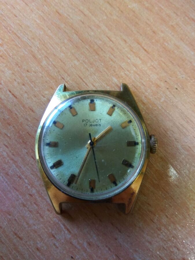 Продам старые позолоченные часы (Полет 1 шт, Мир 1шт)