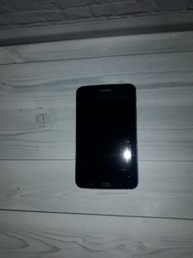 Планшет Samsung Galaxy Tab 3 SM-T210 7