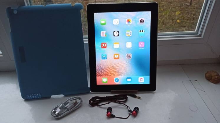 Продам Apple iPad 2 Wi-Fi 16GB,Чистый iCloud,состояние.
