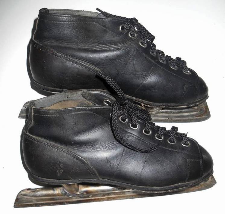 Коньки ледовые с ботинками СССР 1959 год