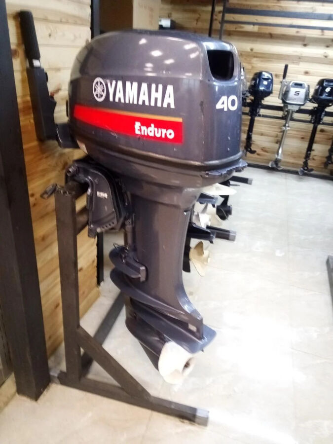 Продам лодочный мотор Yamaha -40