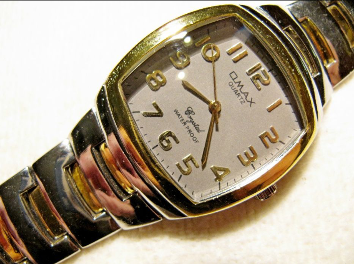Часы Omax в коллекцию, 2000-х годов,механизм Epson, новые