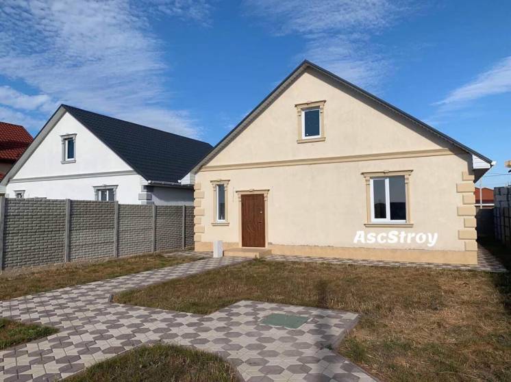 Продам дом с частичным ремонтом  в Красном хуторе, Маршала Жукова.