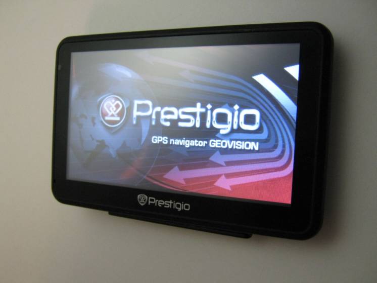 Автомобильный GPS навигатор Prestigio Geovision 5151. Полный комплект!