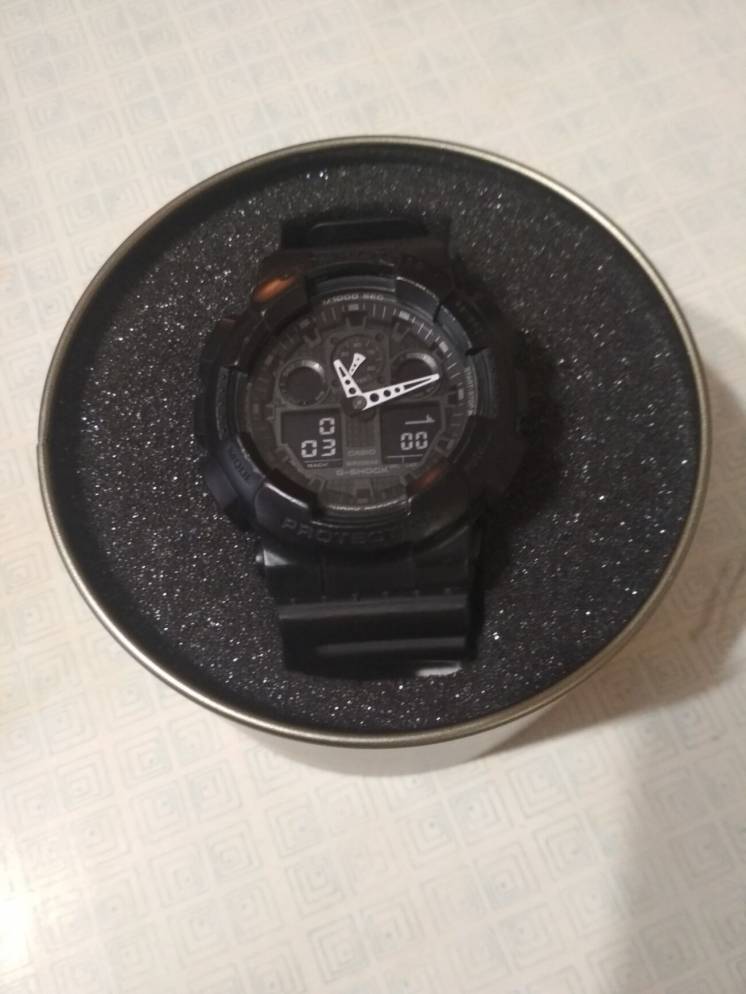 Часы Casio G-Shock GA-100-1A1ER (оригинал, б/у)