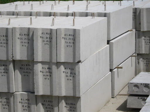 Фундаментные бетонные блоки ФБС из тяжёлого бетона армированные
