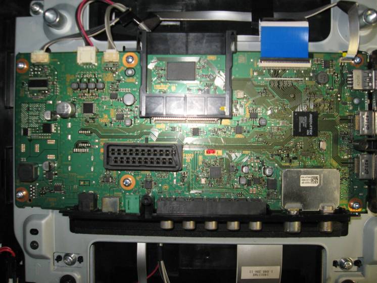 Телевізор SONY KDL-32R435B, під ремонт.