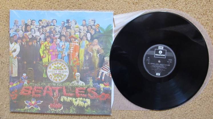 Продам платівку Beatles, The – Sgt. Pepper's Lonely Hearts Club Band *