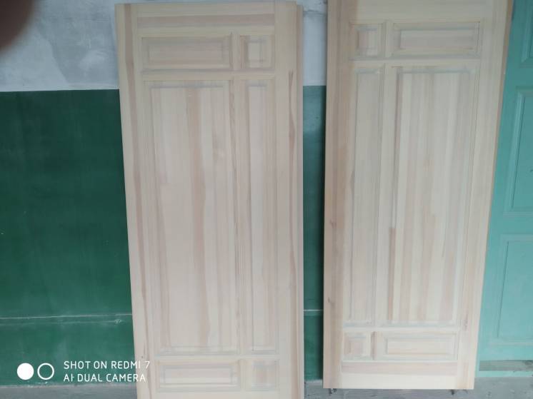 Двери сосна деревянные