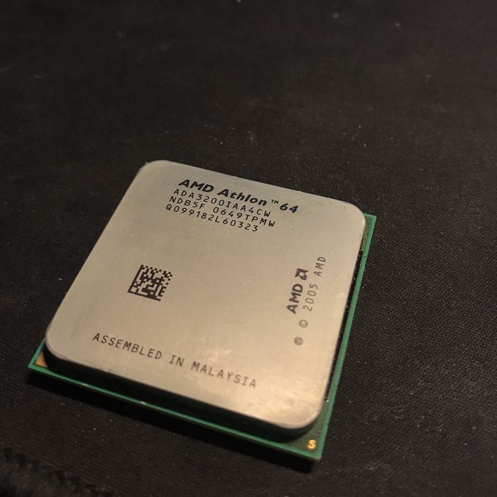 Процессор AMD Athlon 64 3200+ 2 ГГц, AM2
