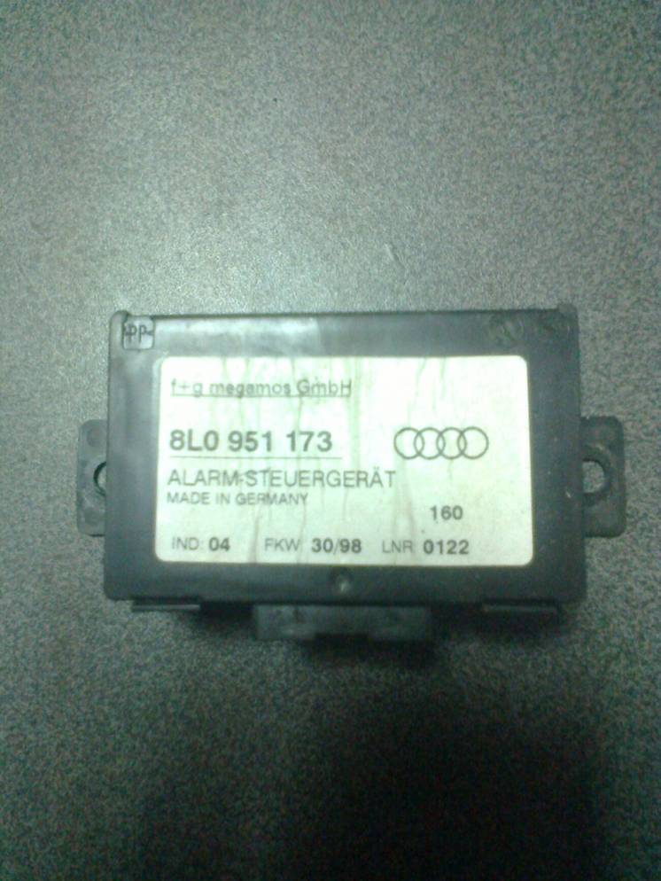 8L0951173 VAG блок управления сигнализацией AUDI A8 D2