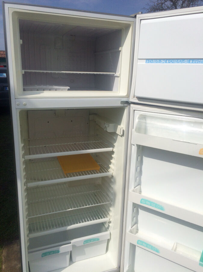 холодильник Бош ноуфрост