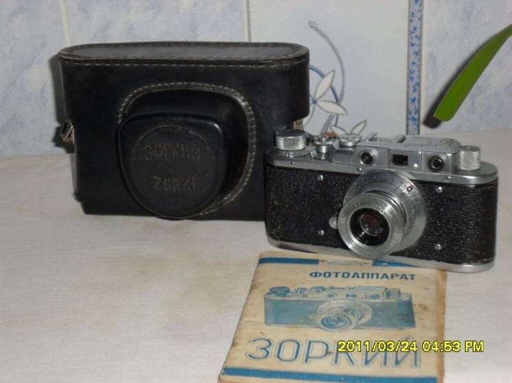 Пленочный раритетный фотоаппарат Зоркий 1953 года.