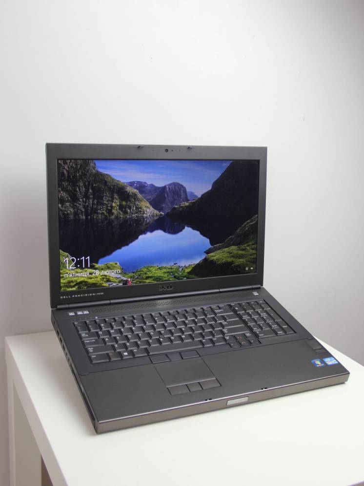 Ноутбук Dell Precision M6700 /17.3 FHD//i7-3740QM/8GB RAM/SSD 256GB