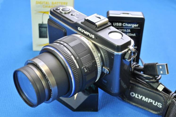 OLYMPUS PEN E-P2 Kit 4/3 системная беззеркальная камера со сменной опт