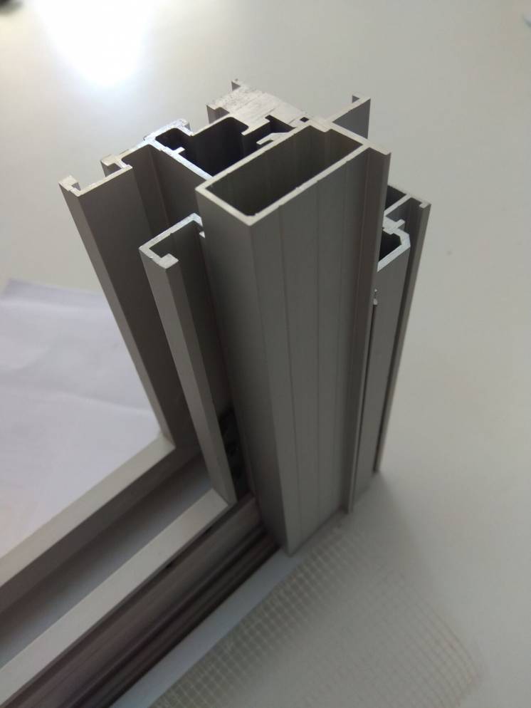 Комплект алюминиевых профилей для производства дверей скрытого монтажа