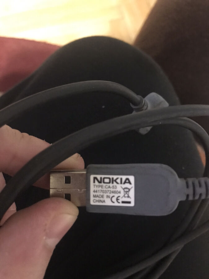 Nokia зарядка и кабель