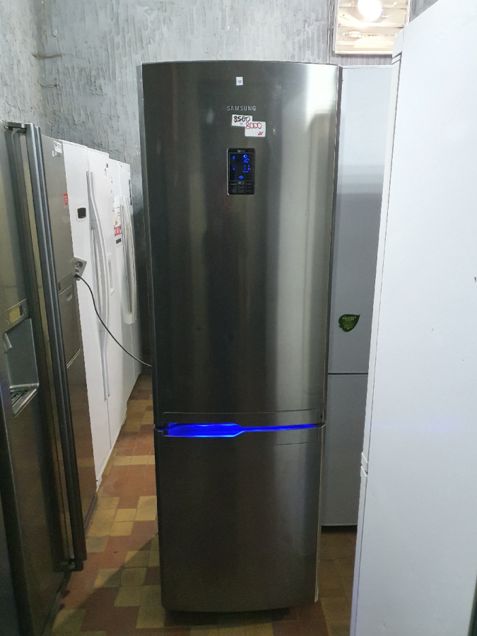 Холодильник привезений із Німеччини