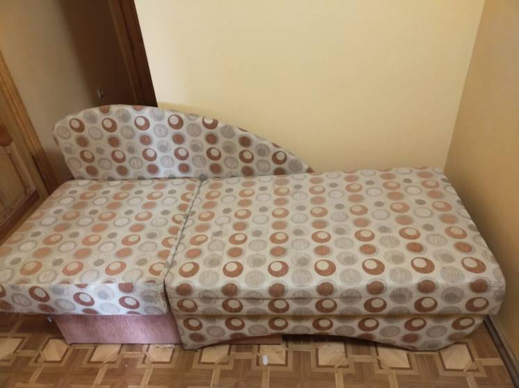Продам кровать-диван. 3800 грн..