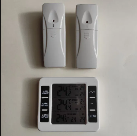 Метеостанция часы цифровой термометр с 2 -мя выносными датчиками