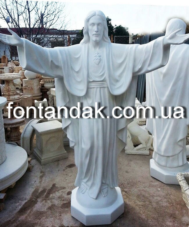 Скульптура Иисуса Христа высотой 200 см